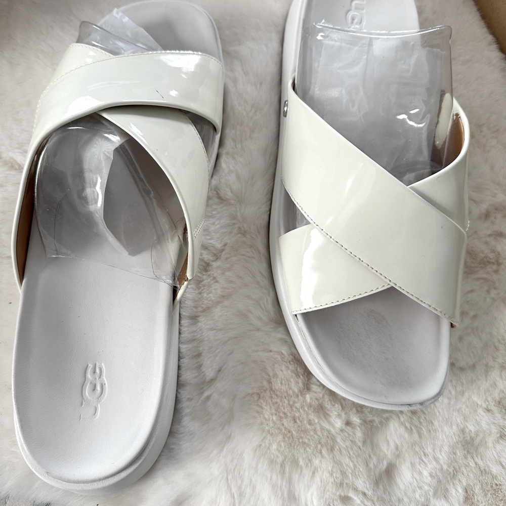 Shoe